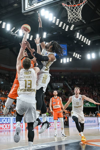 通过本轮W 通过本轮W