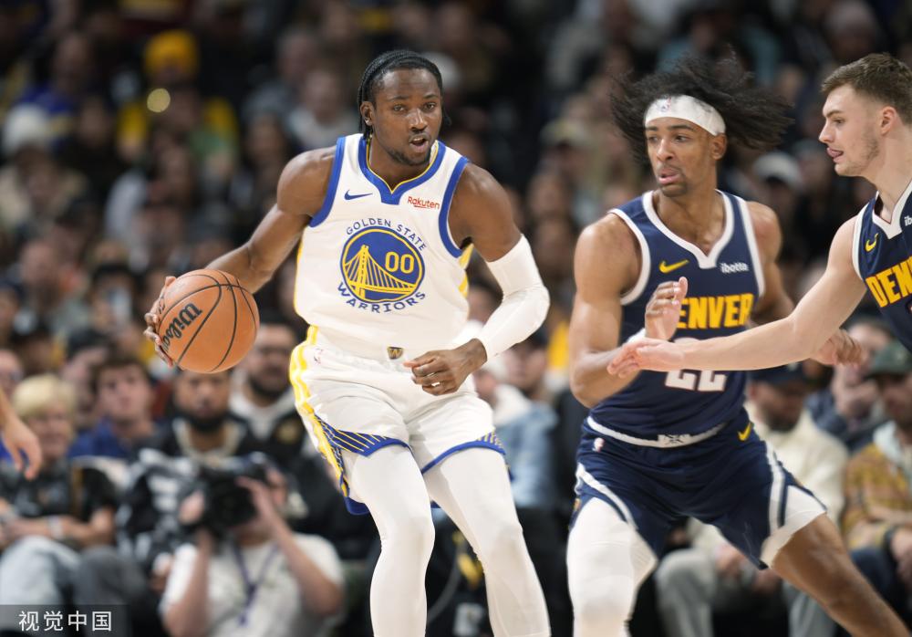 在步行者展 在步行者展